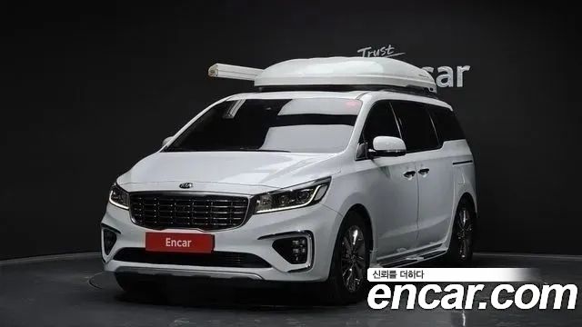 Kia Canival 2019 — photo 1