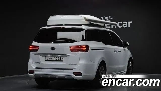 Kia Canival 2019 — photo 2