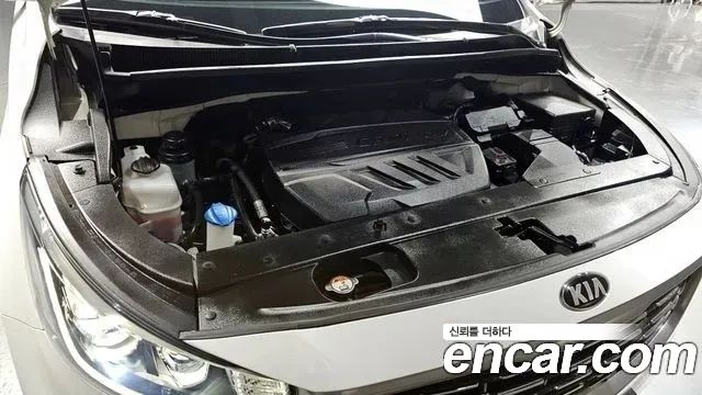 Kia Canival 2019 — photo 6