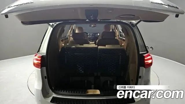 Kia Canival 2019 — photo 20
