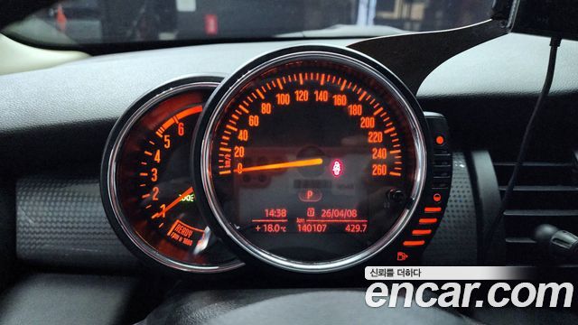 Mini Cooper 2017 — photo 8