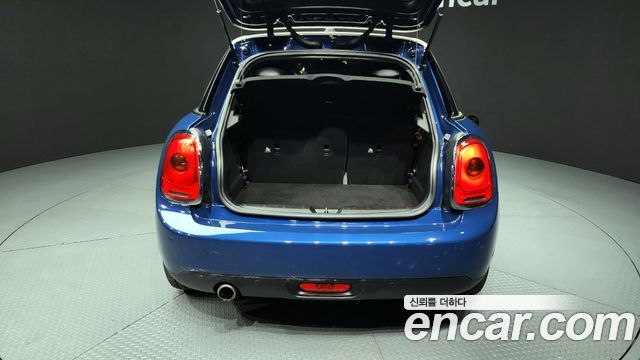 Mini Cooper 2017 — photo 16
