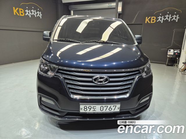 Hyundai Starex 2019 — photo 2
