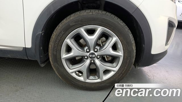 Kia Sorento 2015 — photo 7