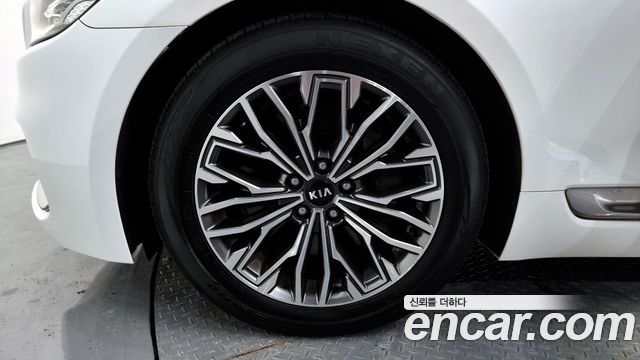 Kia K9 2019 — photo 5