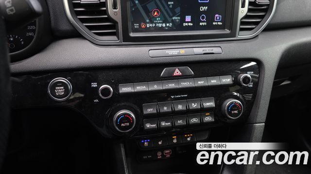 Kia Sportage 2018 — photo 23