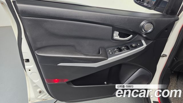 KG Mobility KORANDO 2018 — photo 14
