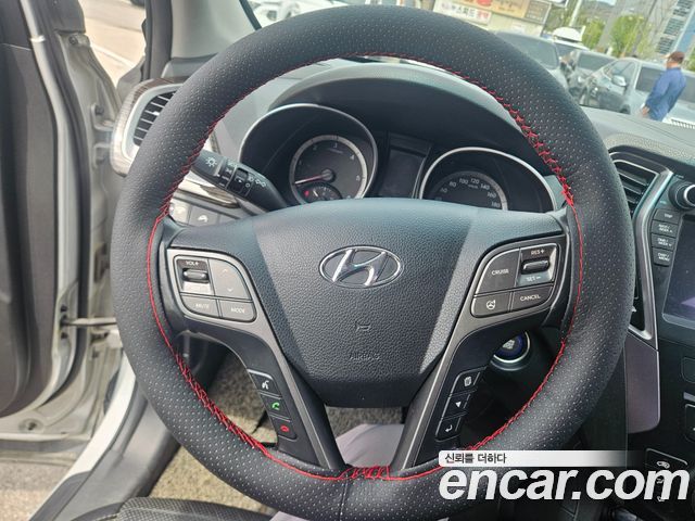 Hyundai Santafe 2013 — photo 18