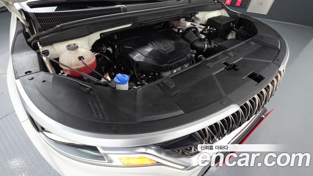 Kia Canival 2021 — photo 6