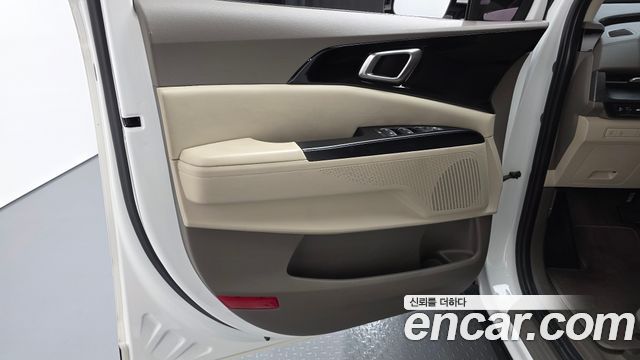 Kia Canival 2021 — photo 14