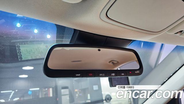 Kia K7 2020 — photo 24