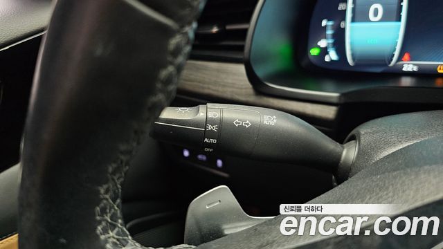 Kia K7 2020 — photo 30