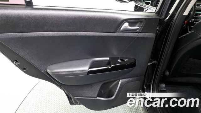 Kia Sportage 2017 — photo 15