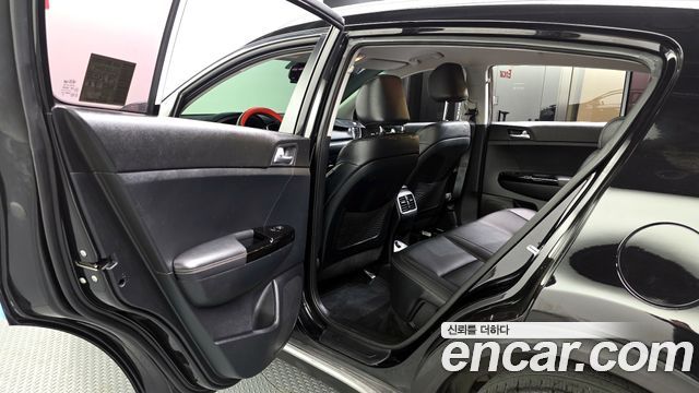 Kia Sportage 2017 — photo 16