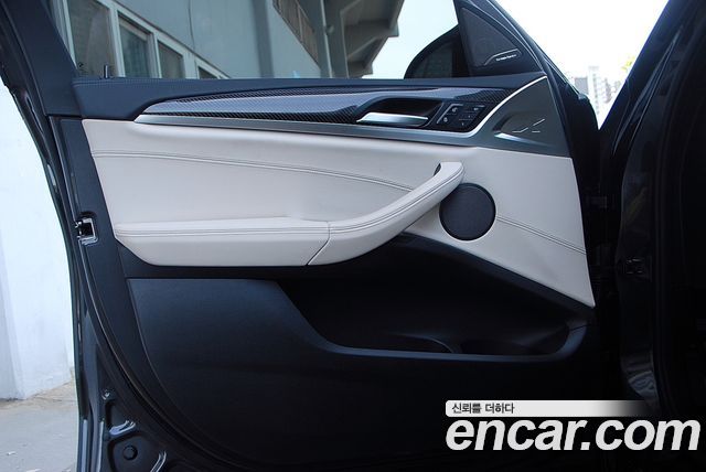 BMW X4M 2021 — photo 10
