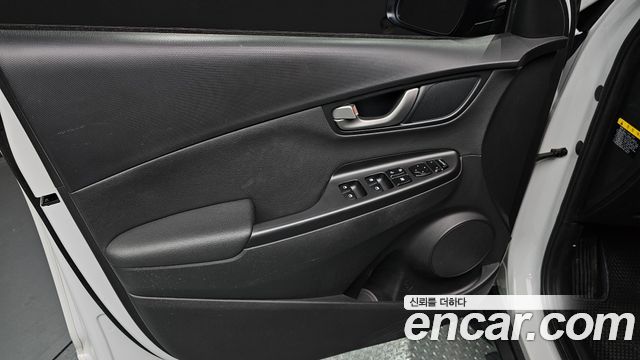 Hyundai Kona 2018 — photo 14