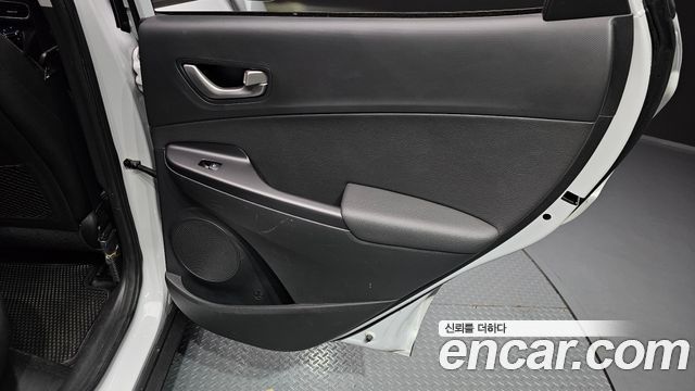 Hyundai Kona 2018 — photo 15