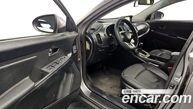 Kia Sportage 2012 — photo 13