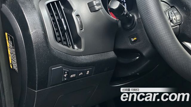 Kia Sportage 2012 — photo 24