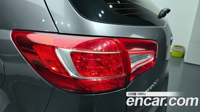 Kia Sportage 2012 — photo 9