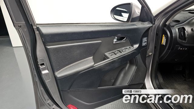 Kia Sportage 2012 — photo 14