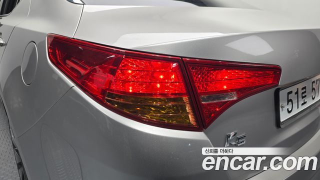 Kia K5 2013 — photo 9