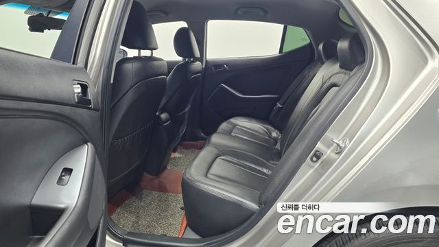 Kia K5 2013 — photo 16