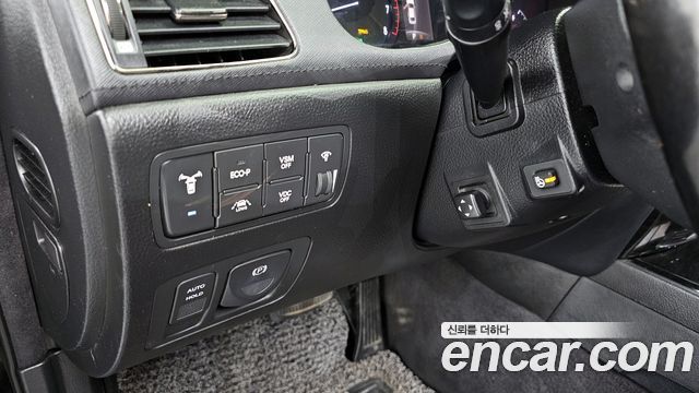 Hyundai Genesis 2012 — photo 13