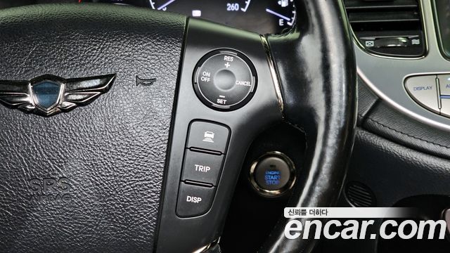 Hyundai Genesis 2012 — photo 17