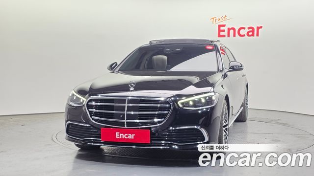 Mercedes-Benz S-Class 2023 — photo 3