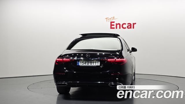 Mercedes-Benz S-Class 2023 — photo 4