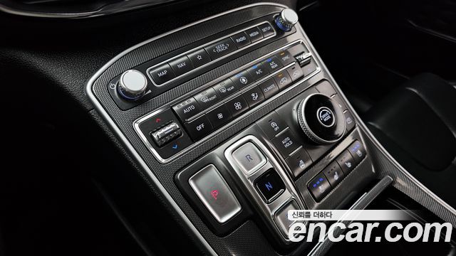 Hyundai Santafe 2021 — photo 9