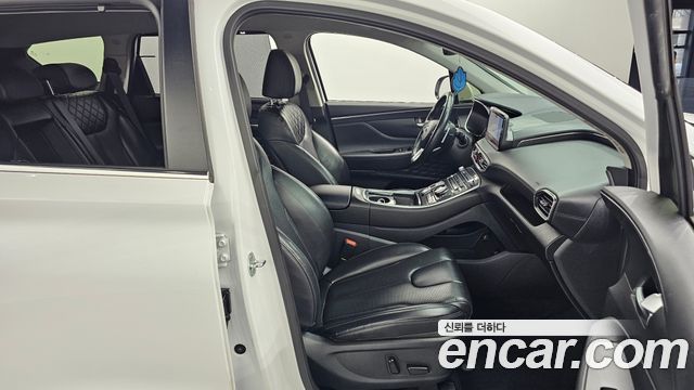 Hyundai Santafe 2021 — photo 11