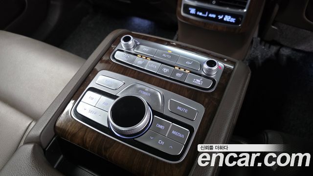 Kia K9 2019 — photo 25