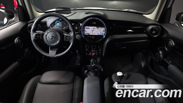 Mini Cooper 2024 — photo 7