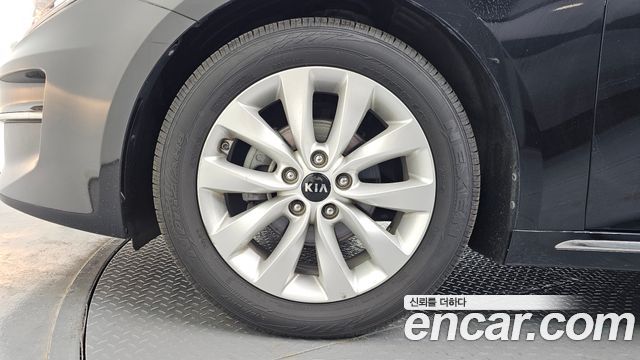 Kia K5 2017 — photo 5