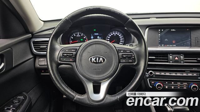 Kia K5 2017 — photo 21