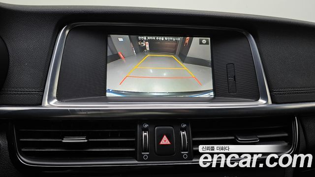 Kia K5 2017 — photo 22