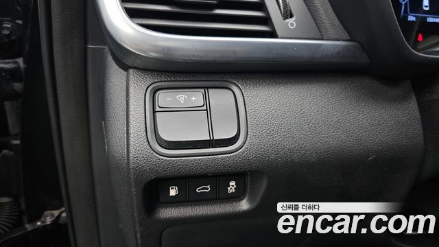 Kia K5 2017 — photo 26