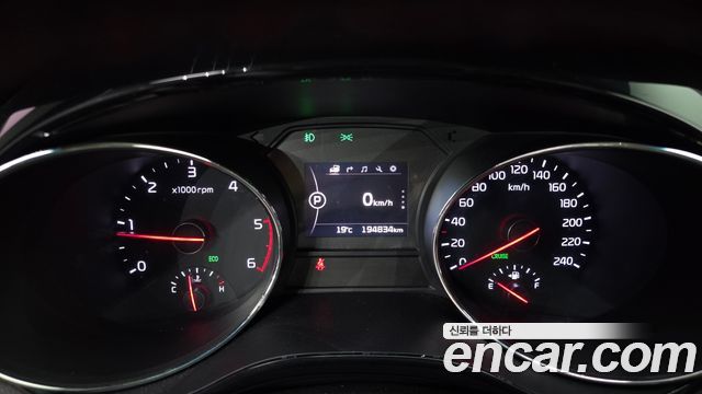 Kia Canival 2016 — photo 8