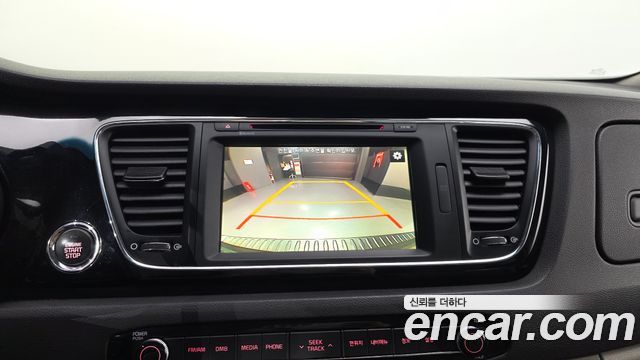 Kia Canival 2016 — photo 17