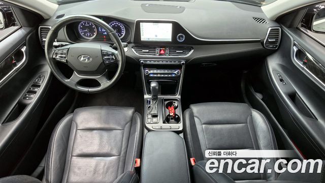 Hyundai Grandeur 2018 — photo 10