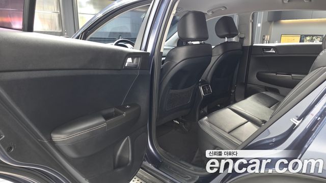 Kia Sportage 2016 — photo 16