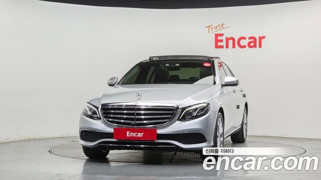 Mercedes-Benz E-Class 2017 — photo 3