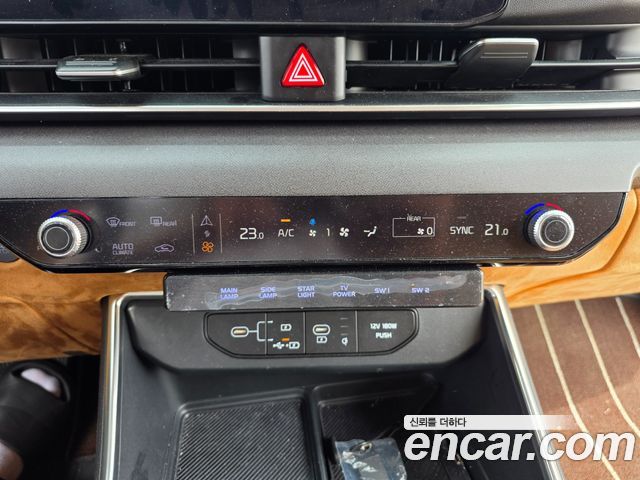 Kia Canival 2024 — photo 8