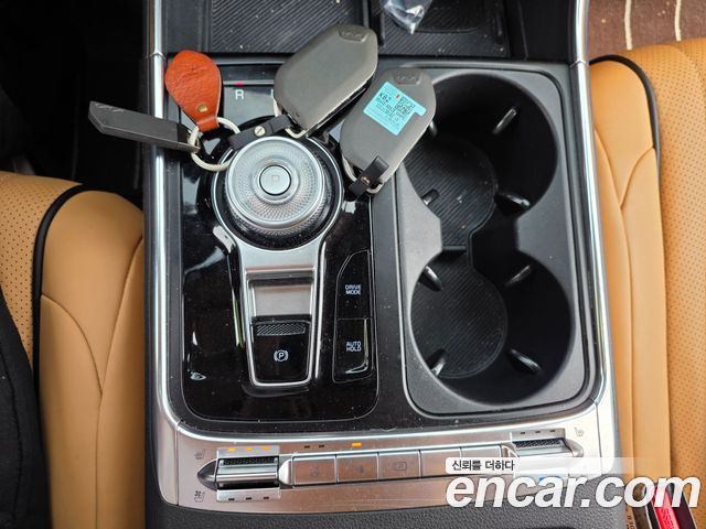 Kia Canival 2024 — photo 9