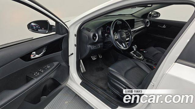 Kia K3 2024 — photo 13
