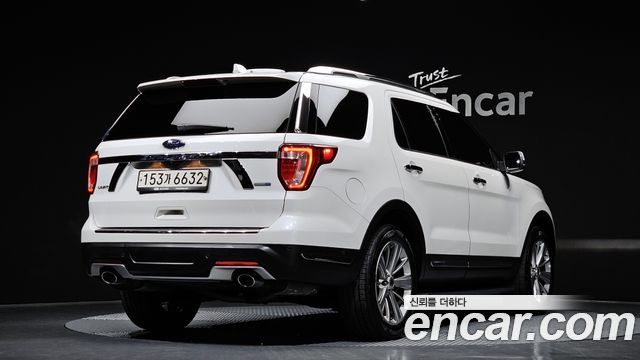 Ford Explorer 2018 — photo 2