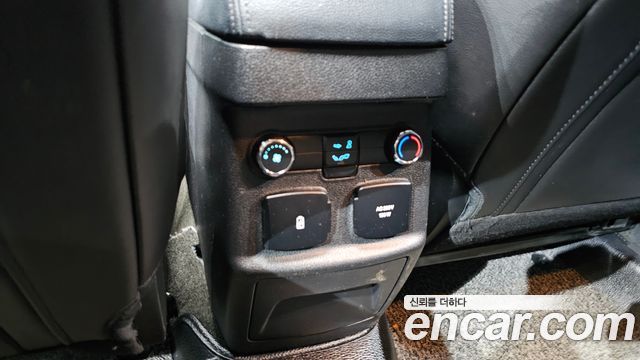 Ford Explorer 2018 — photo 29