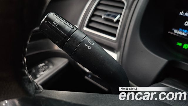 Ford Explorer 2018 — photo 32
